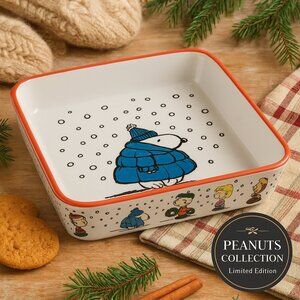 Peanuts Christmas Snoopy Puffy Jacket Square Baking Dish New